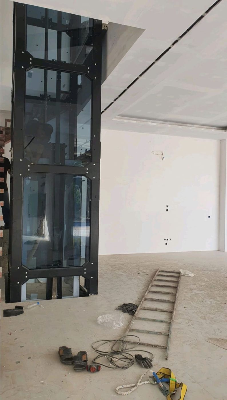 Gaine vitrée en fin de chantier — réalisation GELCO